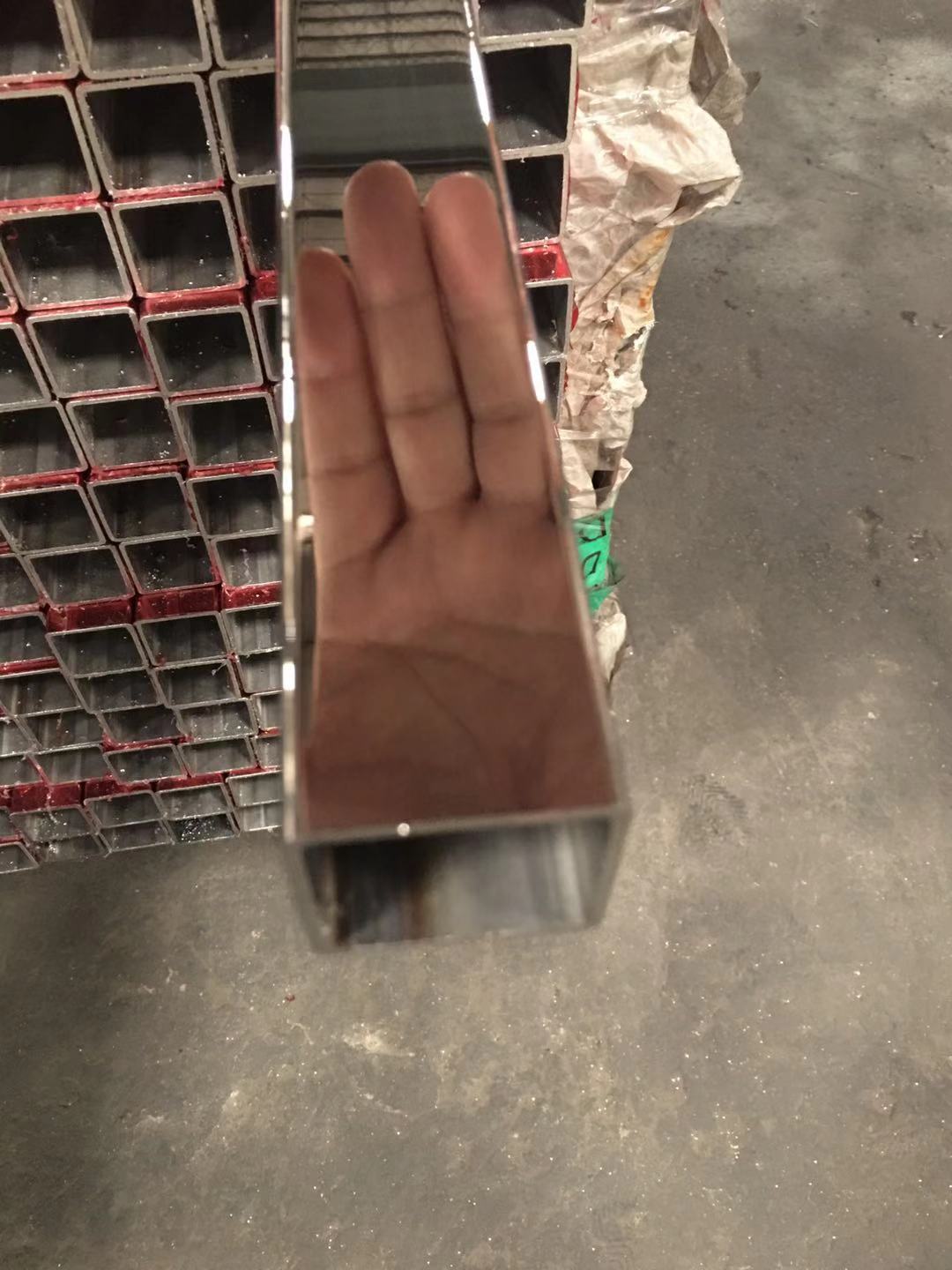 专业买球网镜面方管1.jpg