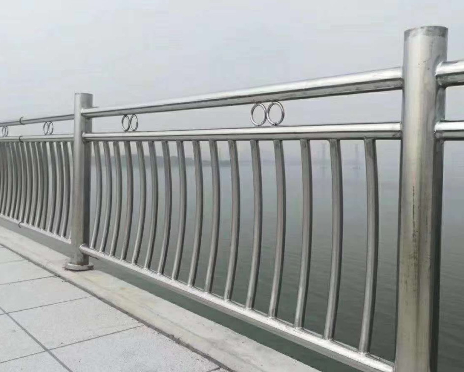 河道用专业买球网护栏管