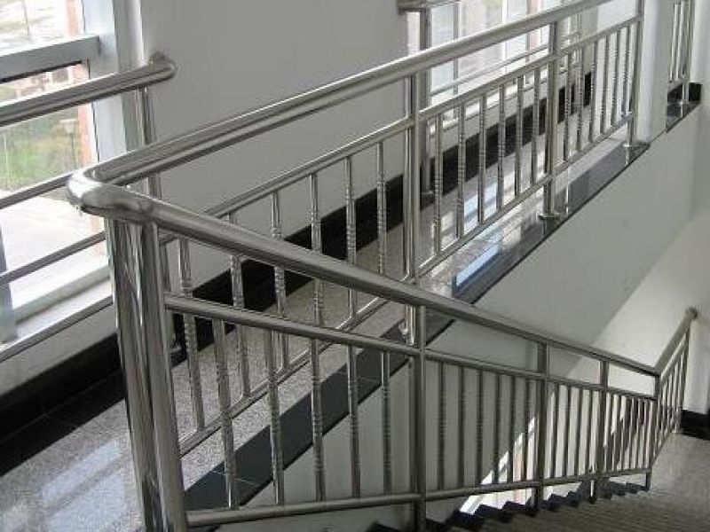 专业买球网楼梯护栏扶手管的组成与保养方法